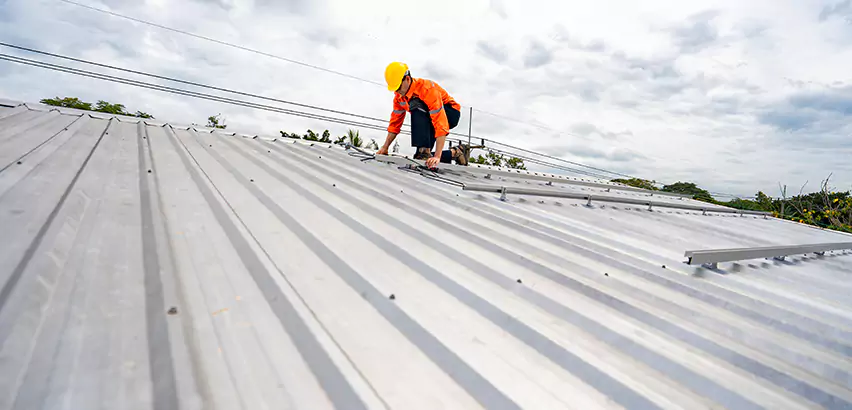 Metal Roof Repairs in Cottage Grove
