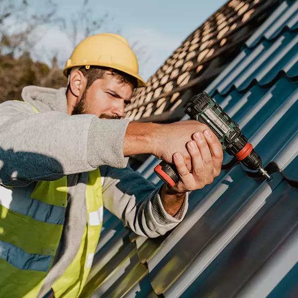 Why Cottage Grove Property Owners Choose Tovar Roofing LLC for Metal Roof Replacement?